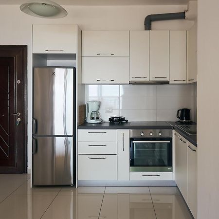 Morina Sea View Apartment ساراندا المظهر الخارجي الصورة